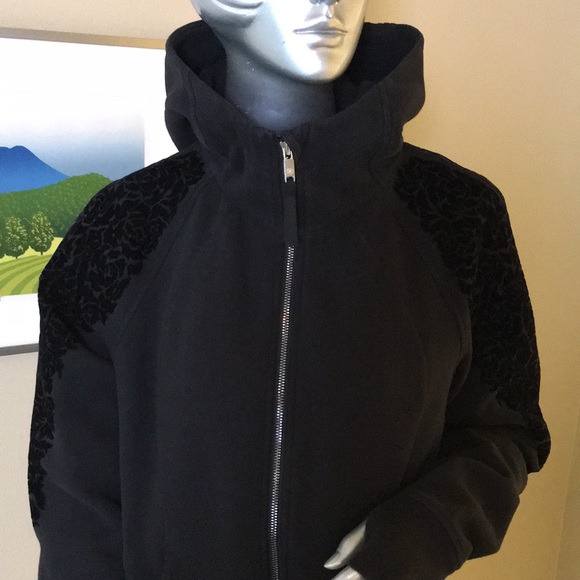 Lululemon Scuba Hoodie Light Cotton Fleece (Floral Flock) Black - Picture 5 of 14